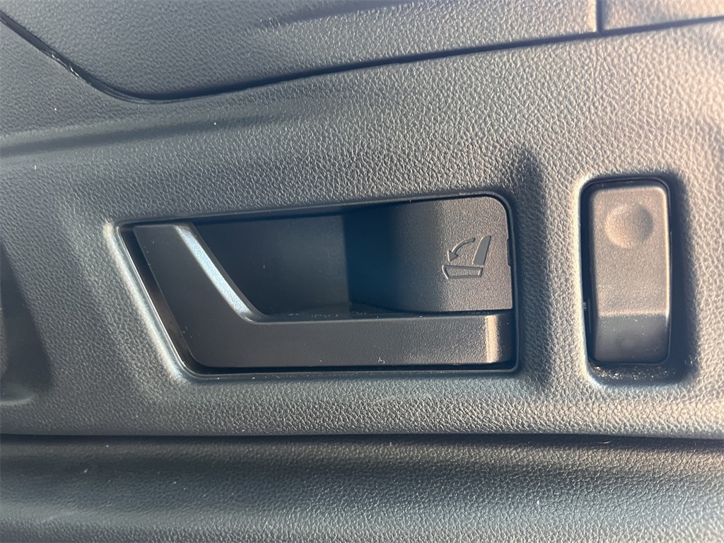 2024 Subaru Outback Premium photo 10