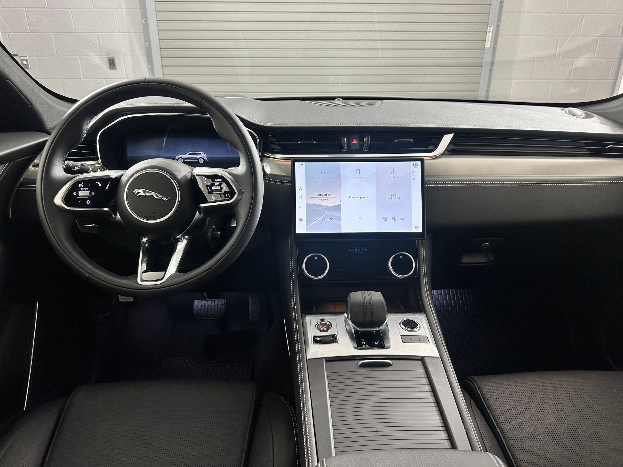 2026 Jaguar F-PACE P250 R-Dynamic S photo 4