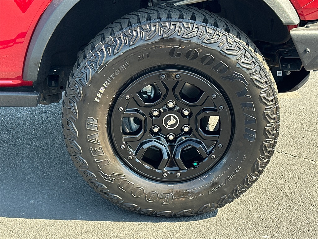 2021 Ford Bronco First Edition photo 11