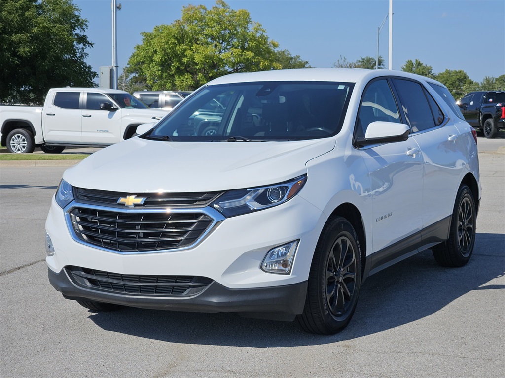 2020 Chevrolet Equinox LT photo 2