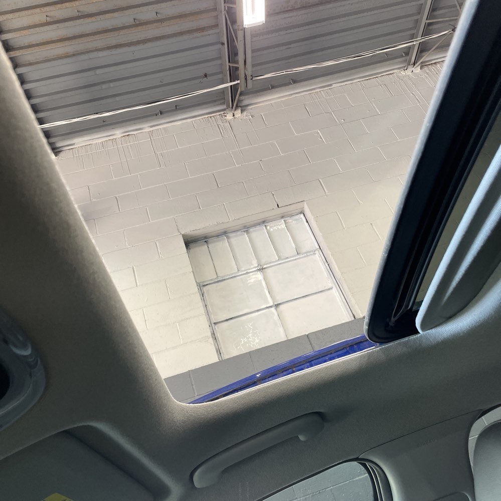 2022 Hyundai Elantra Limited photo 4