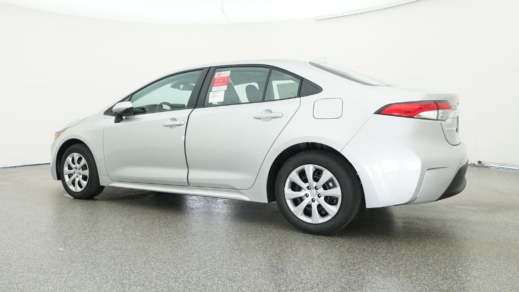 2025 Toyota Corolla LE photo 12