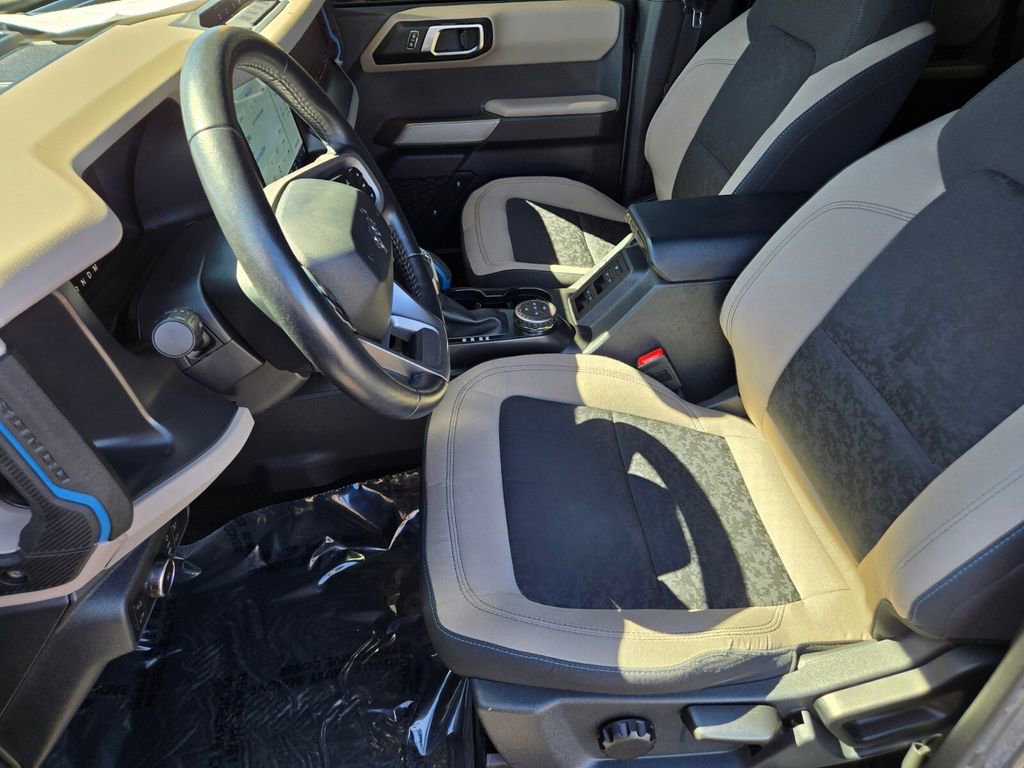 2022 Ford Bronco Base photo 10