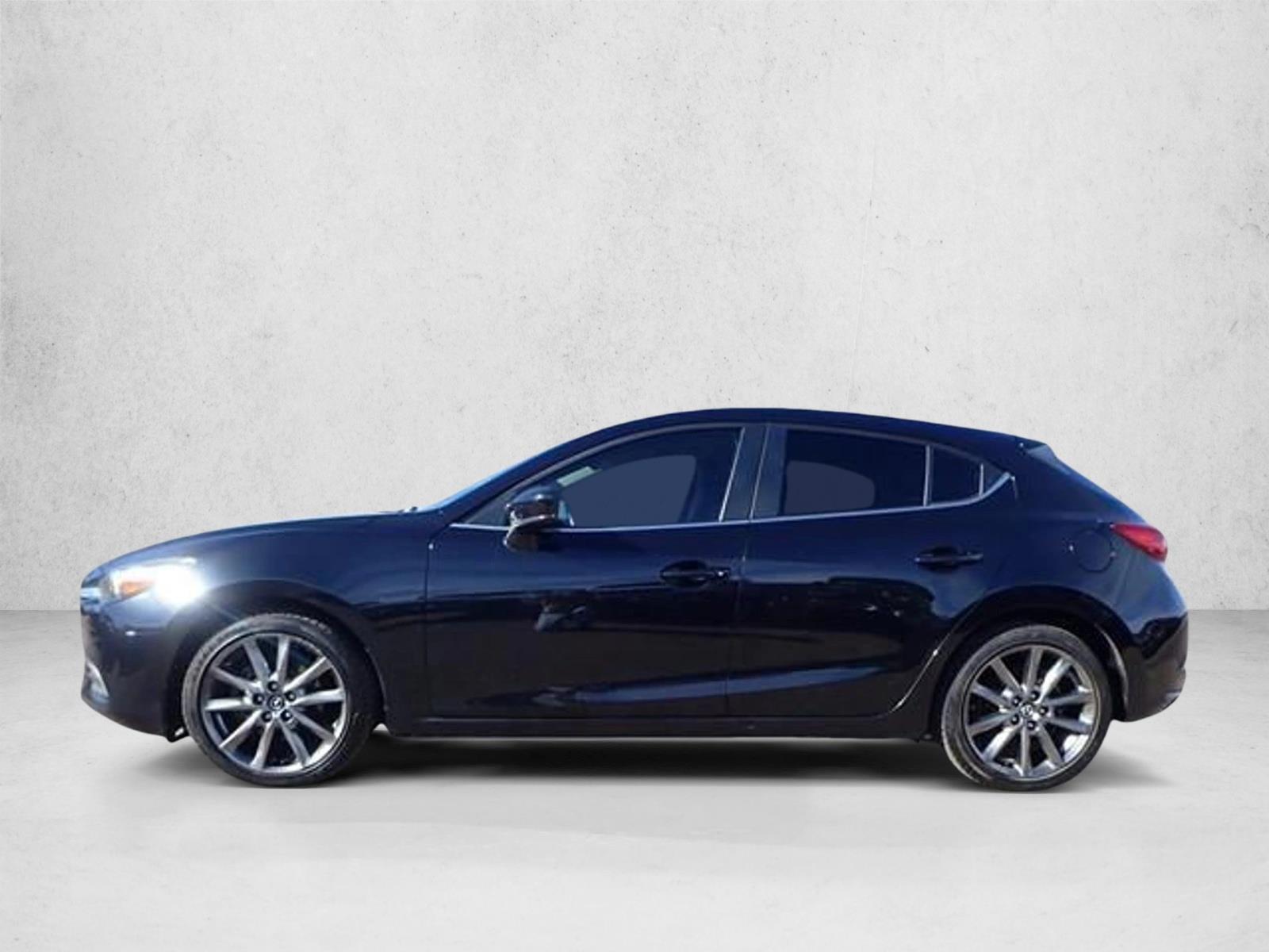 2018 Mazda Mazda3 Touring Hatchback photo 2