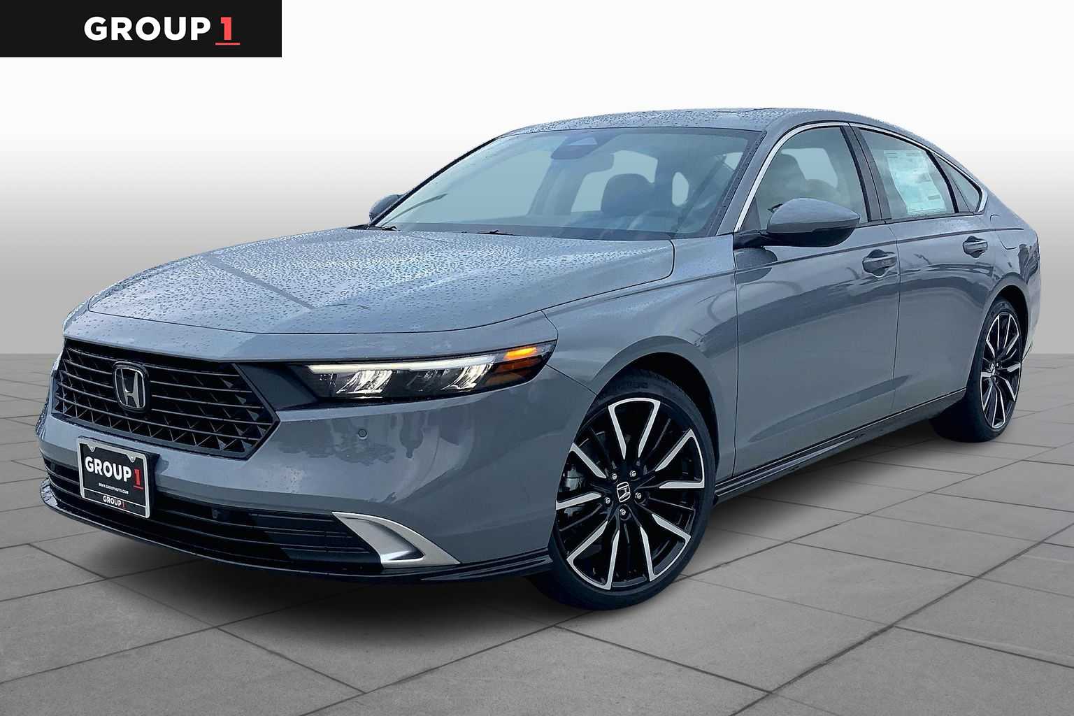 2025 Honda Accord Hybrid Touring's photo