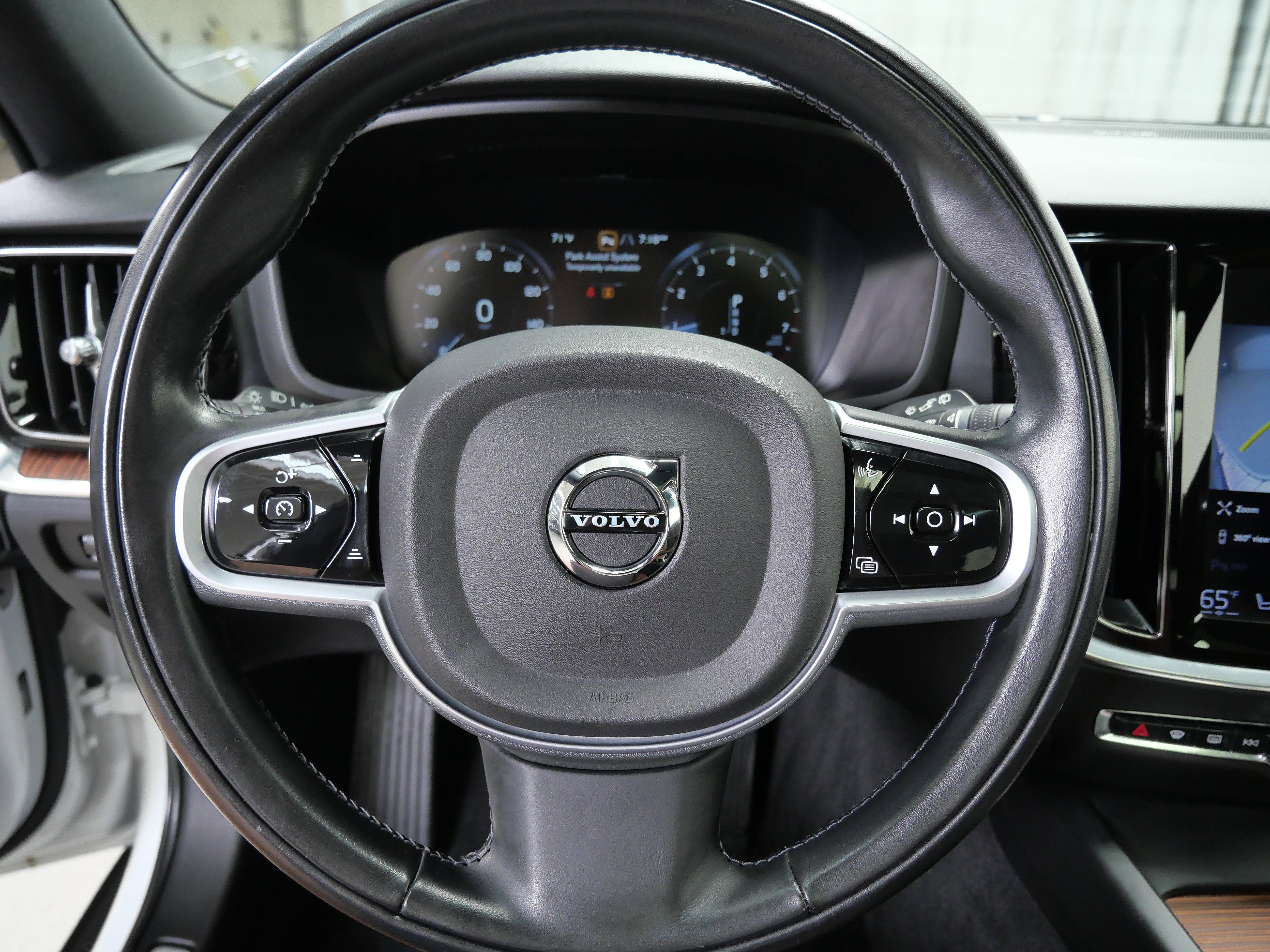 2022 Volvo V60 Cross Country T5 AWD photo 23