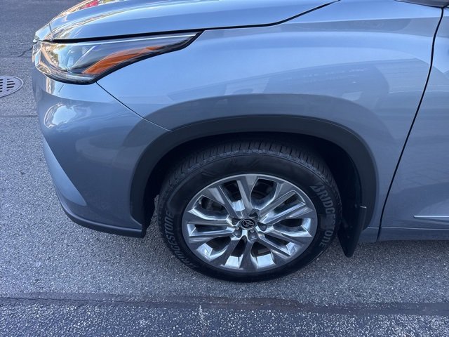 2020 Toyota Highlander Limited photo 4