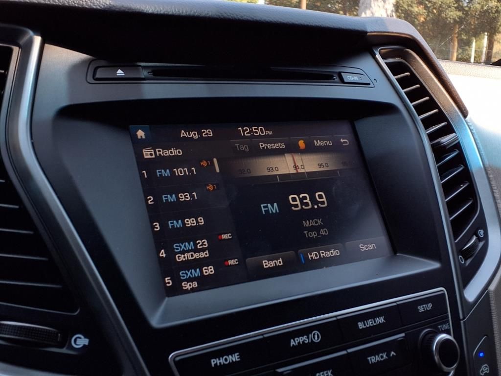 2017 Hyundai Santa Fe Sport Base photo 4