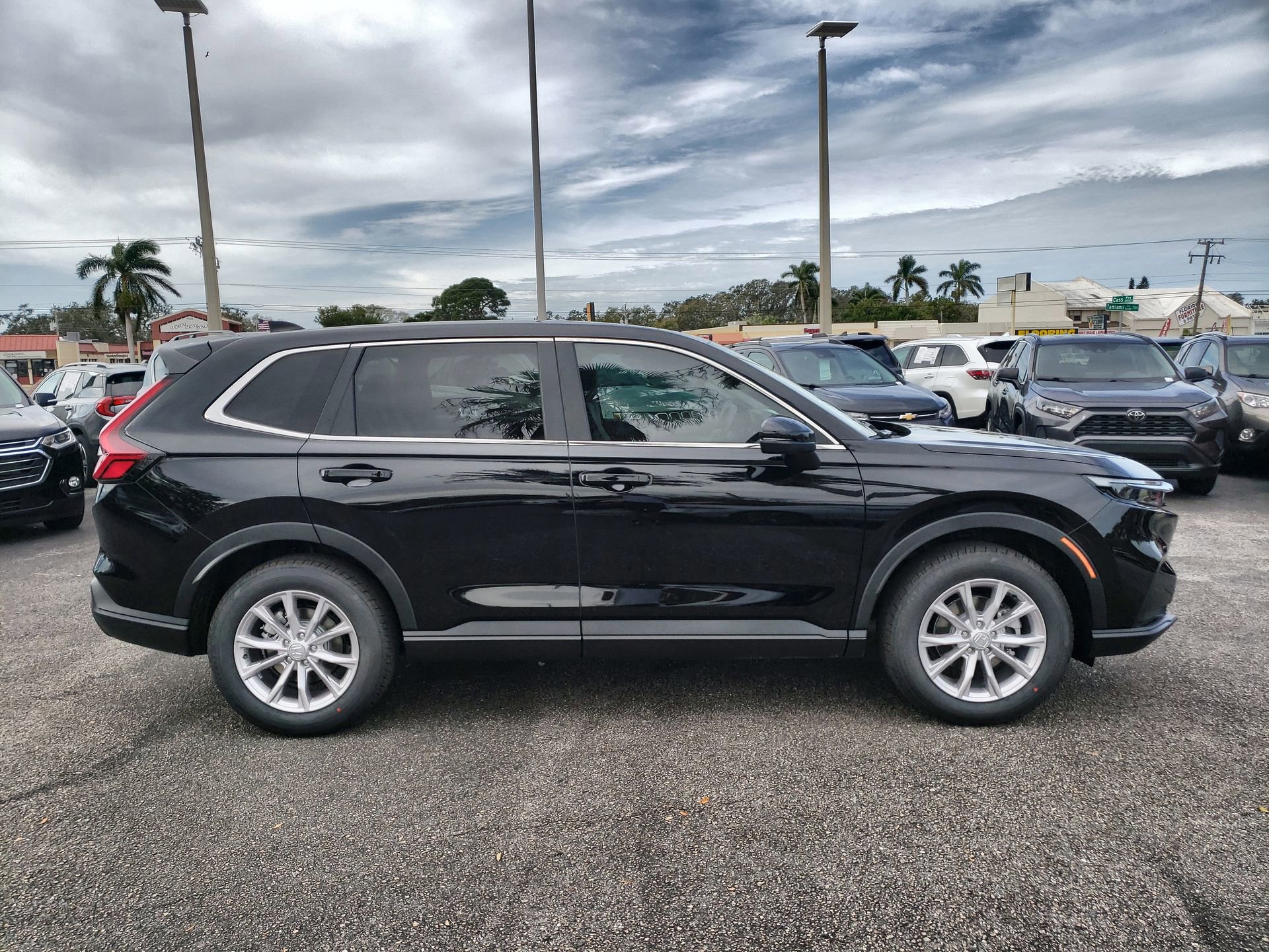 2025 Honda CR-V EX photo 3