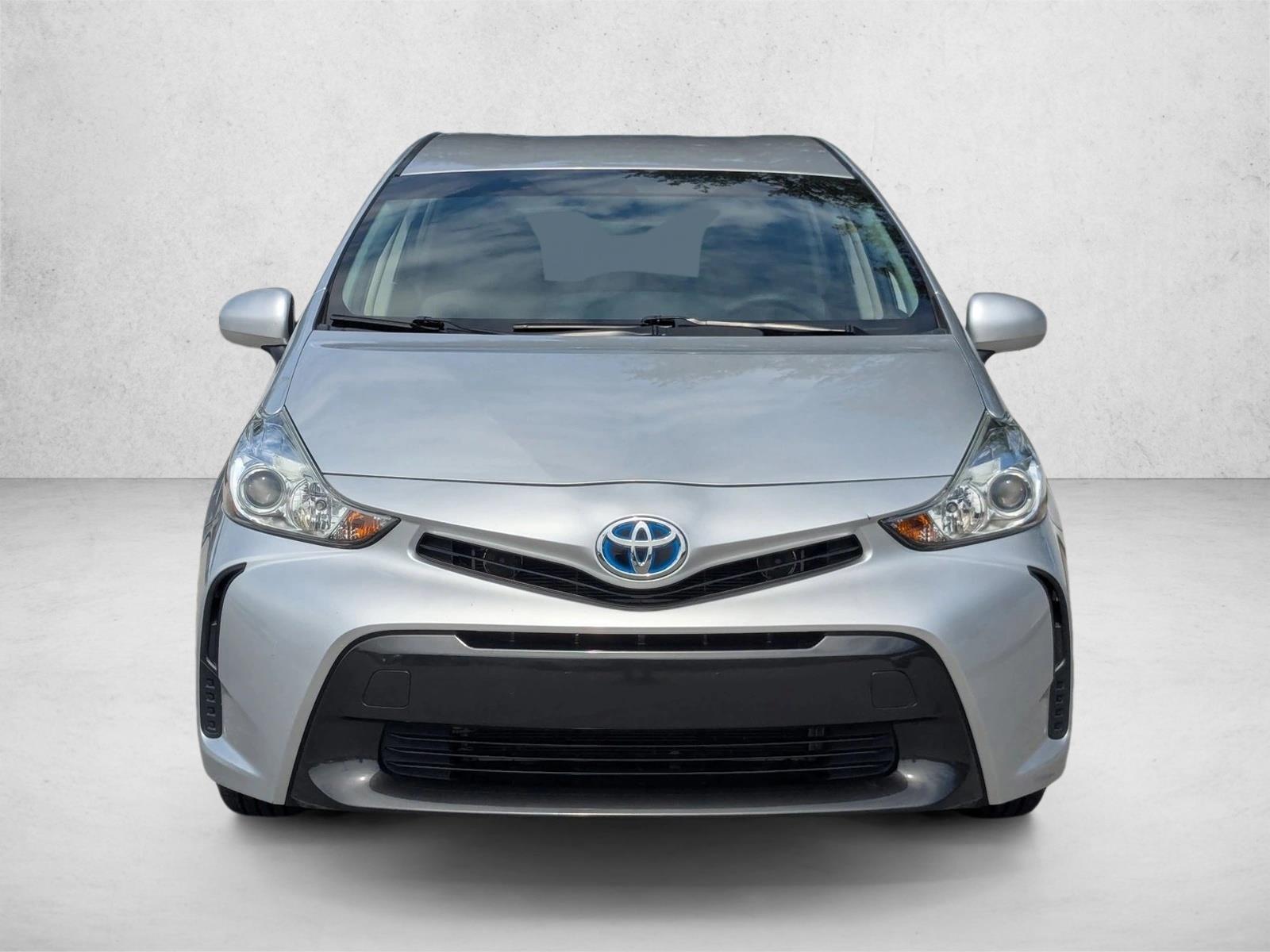 2017 Toyota Prius V Two photo 2