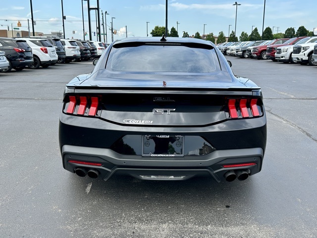 2024 Ford Mustang GT Premium photo 4