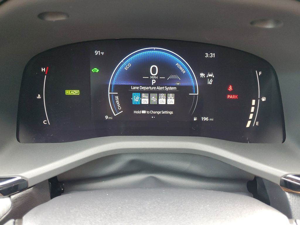 2025 Toyota Camry SE photo 18