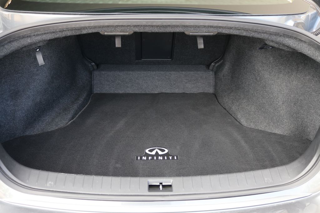 2024 Infiniti Q50 LUXE photo 22