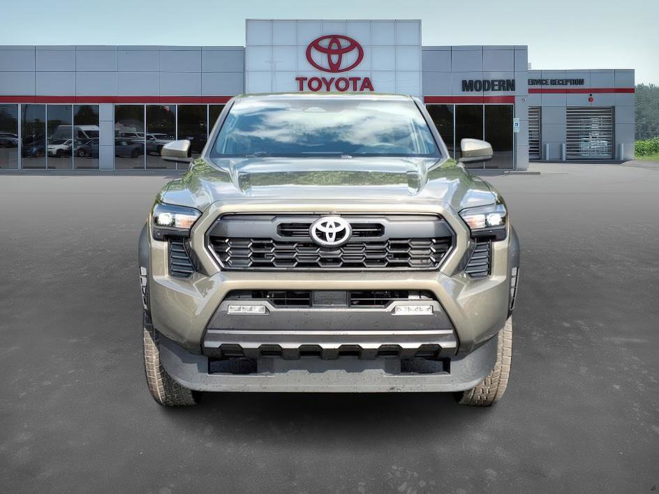 2024 Toyota Tacoma TRD photo 2