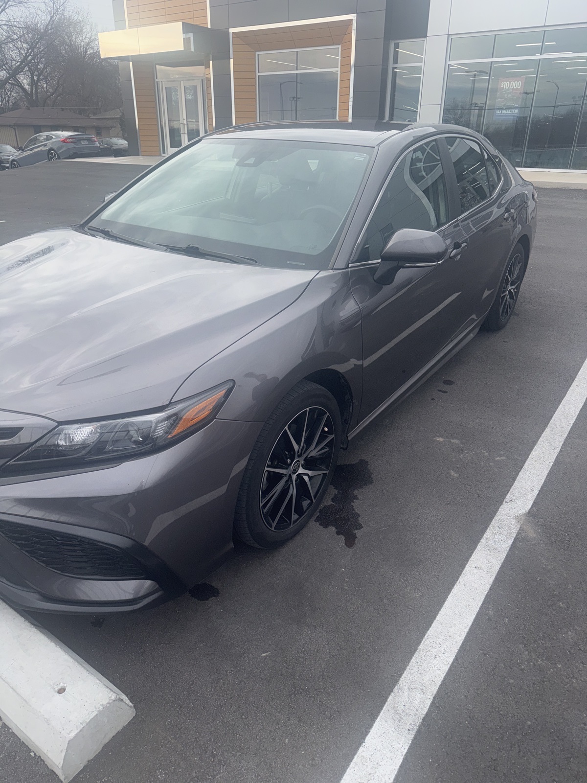 2023 Toyota Camry SE's photo