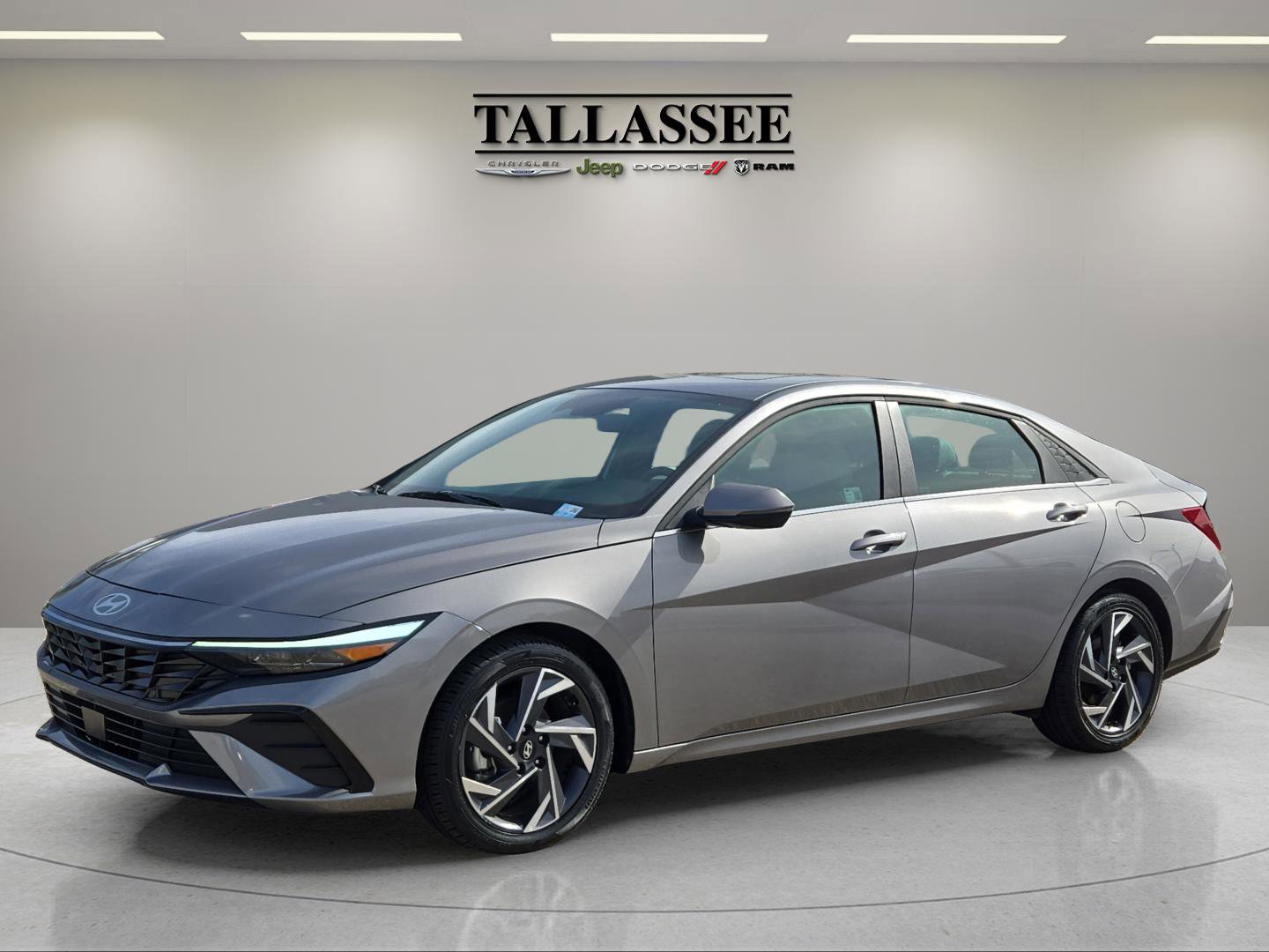 2025 Hyundai Elantra Limited's photo