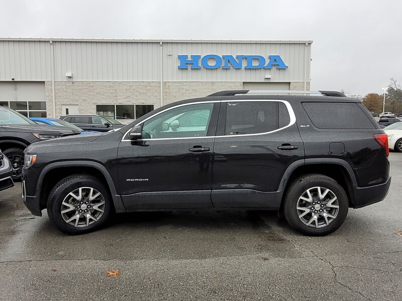 2023 Gmc Acadia SLT photo 3