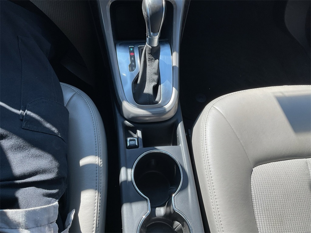 2014 Buick Verano Base photo 14