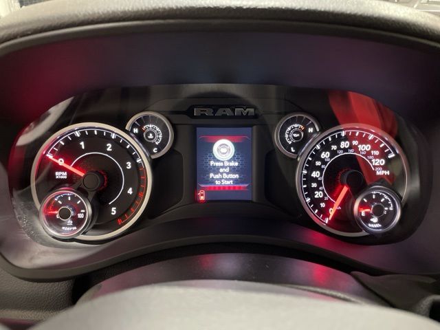 2025 Ram 3500 Tradesman photo 3