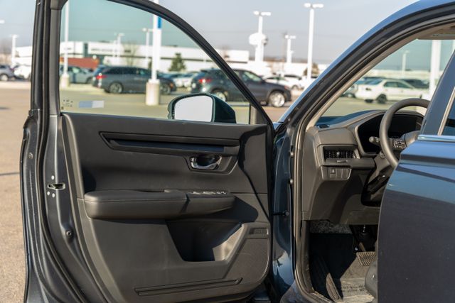 2026 Honda CR-V EX photo 17