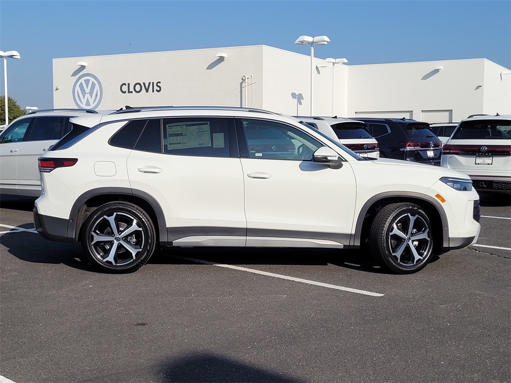 2026 Volkswagen Tiguan SE photo 4