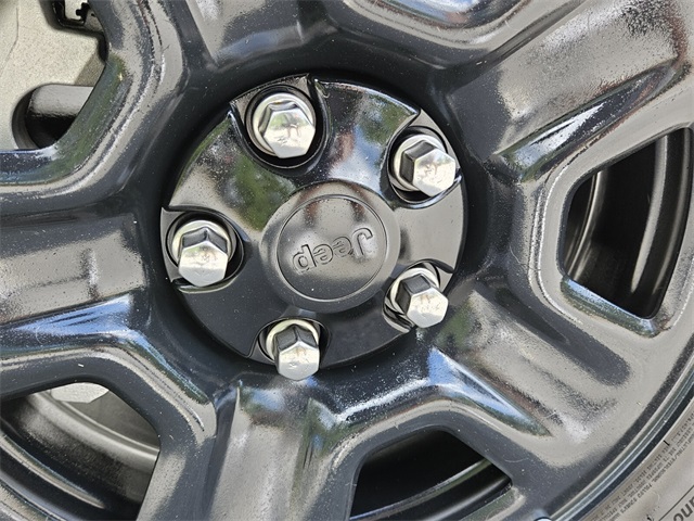 2025 Jeep Wrangler Sport photo 18
