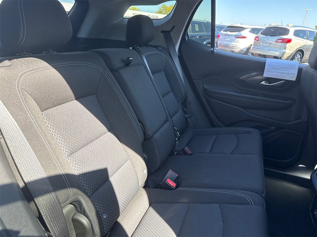 2023 Gmc Terrain SLE photo 32