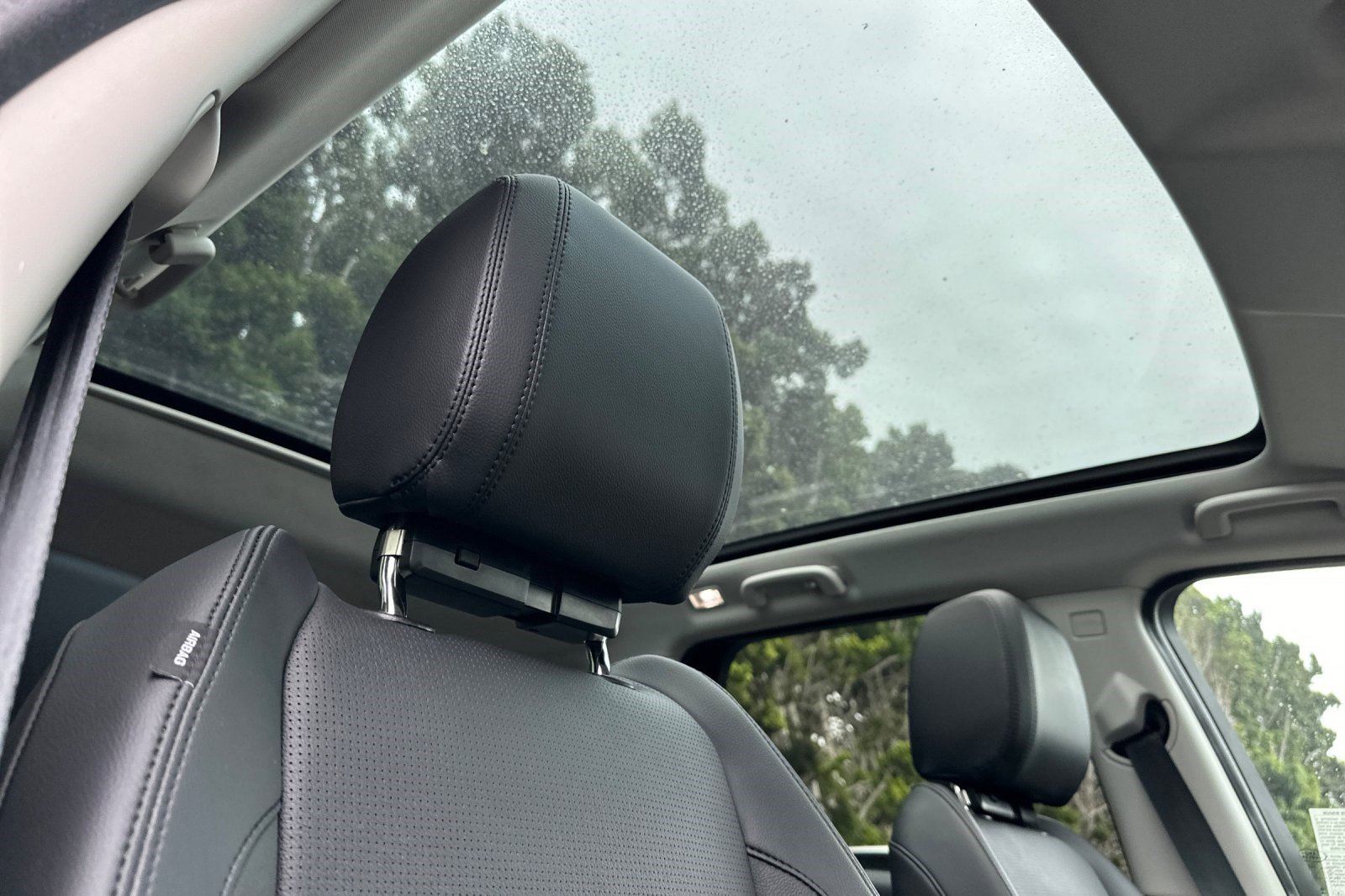 2024 Land Rover Discovery Sport S photo 21