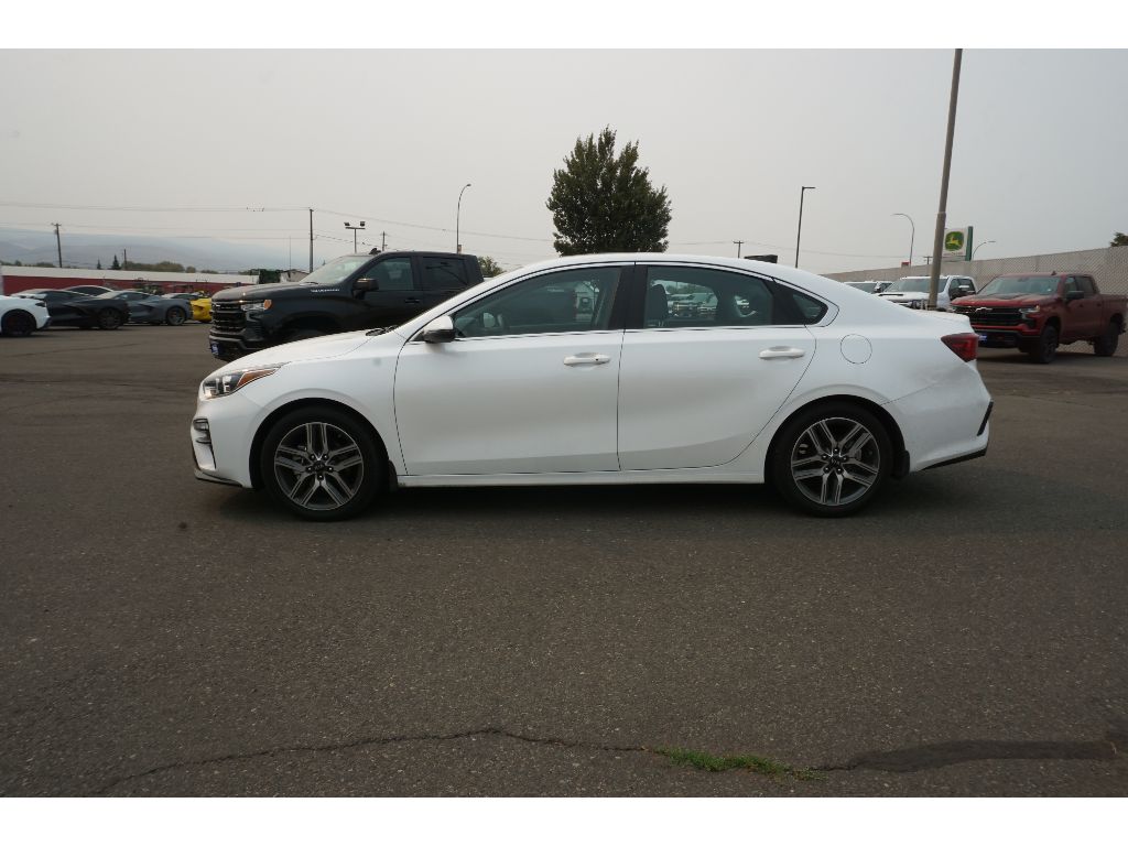 2021 Kia Forte EX photo 2