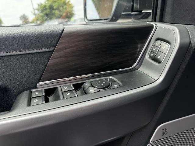 2025 Ford F-150 Lariat photo 11