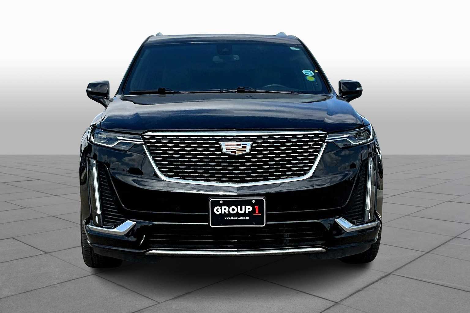2023 Cadillac XT6 Premium Luxury photo 2