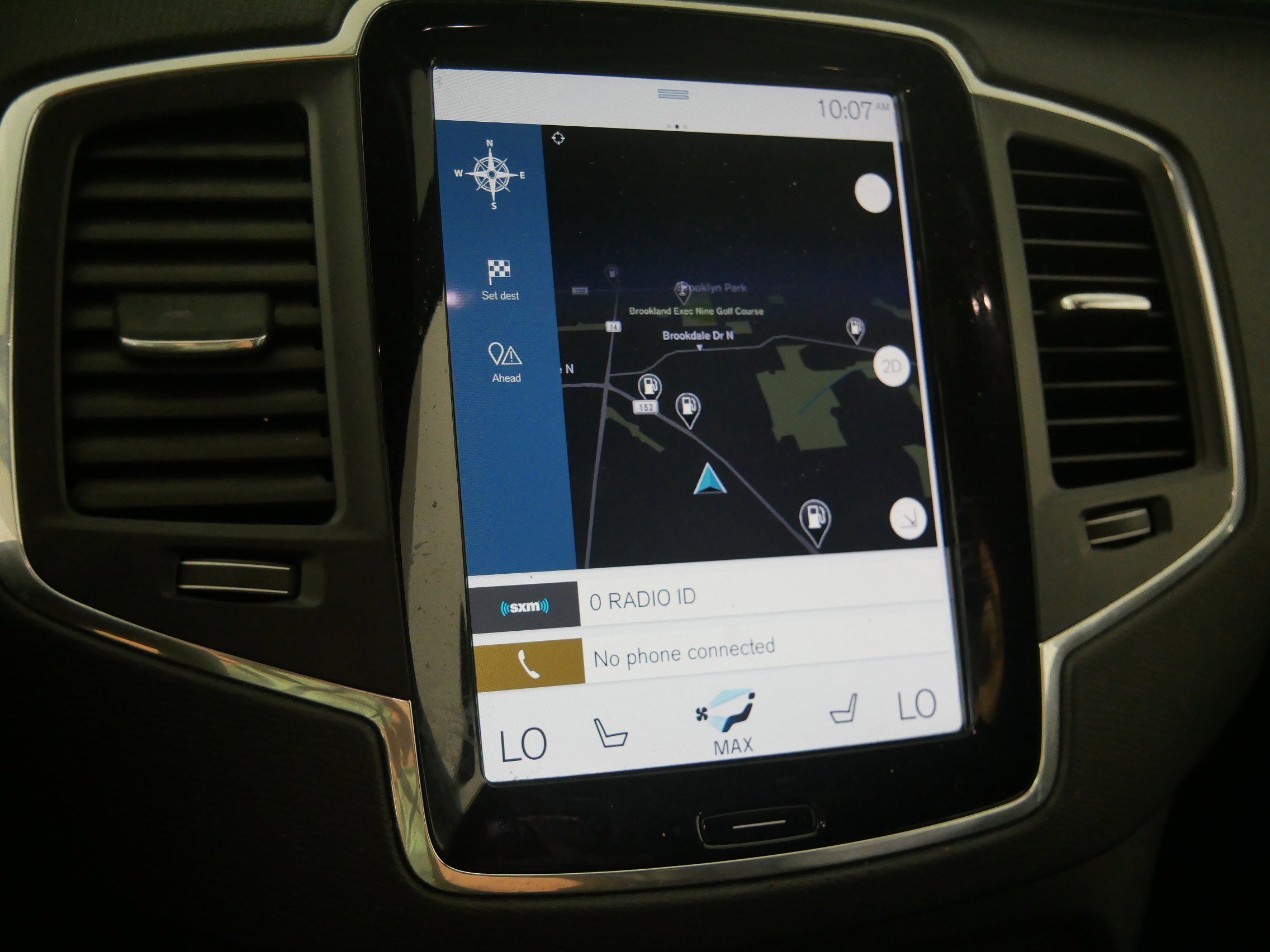 2020 Volvo XC90 Momentum AWD photo 29