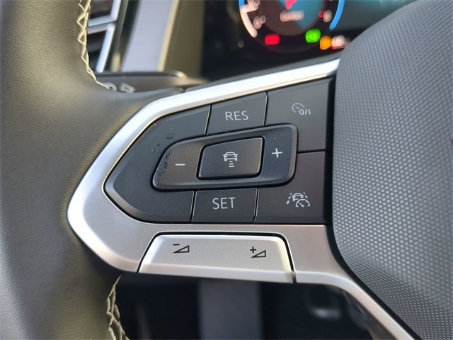 2026 Volkswagen Atlas Cross Sport SE Technology photo 26