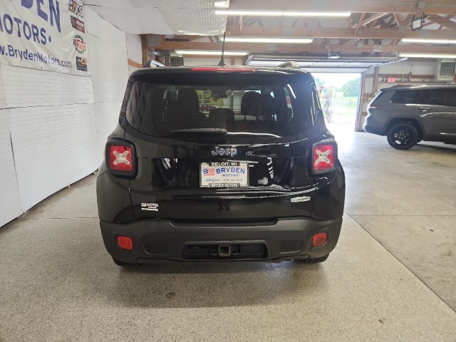 2015 Jeep Renegade Latitude photo 4