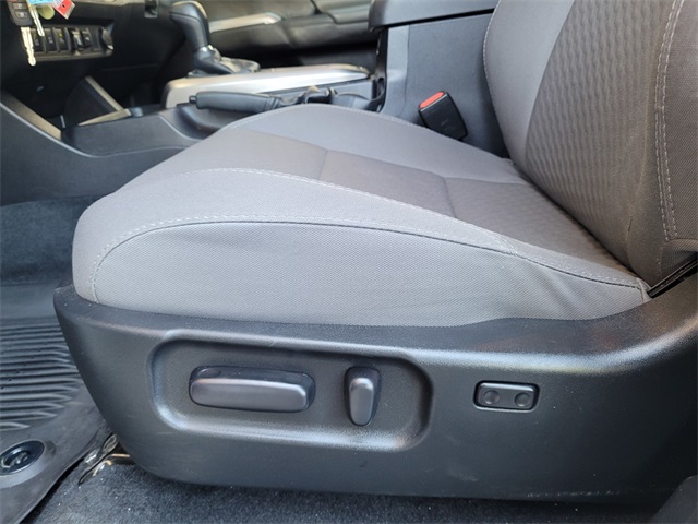 2022 Toyota Tacoma SR5 V6 photo 21