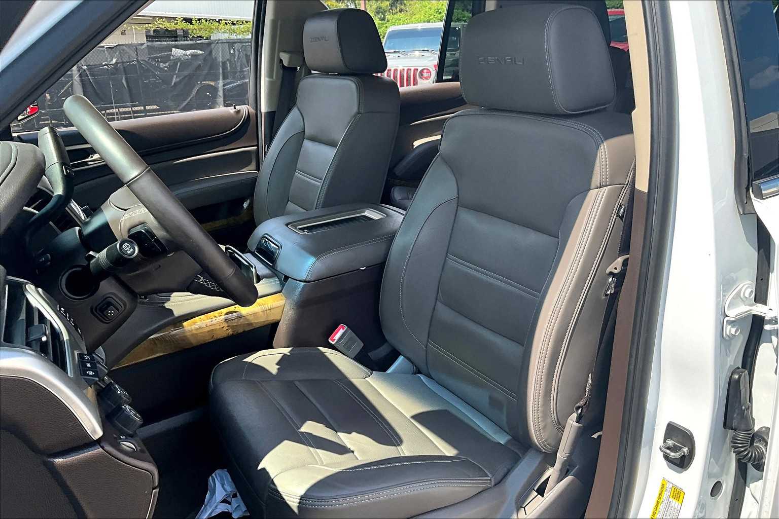 2017 Gmc Yukon Denali photo 7