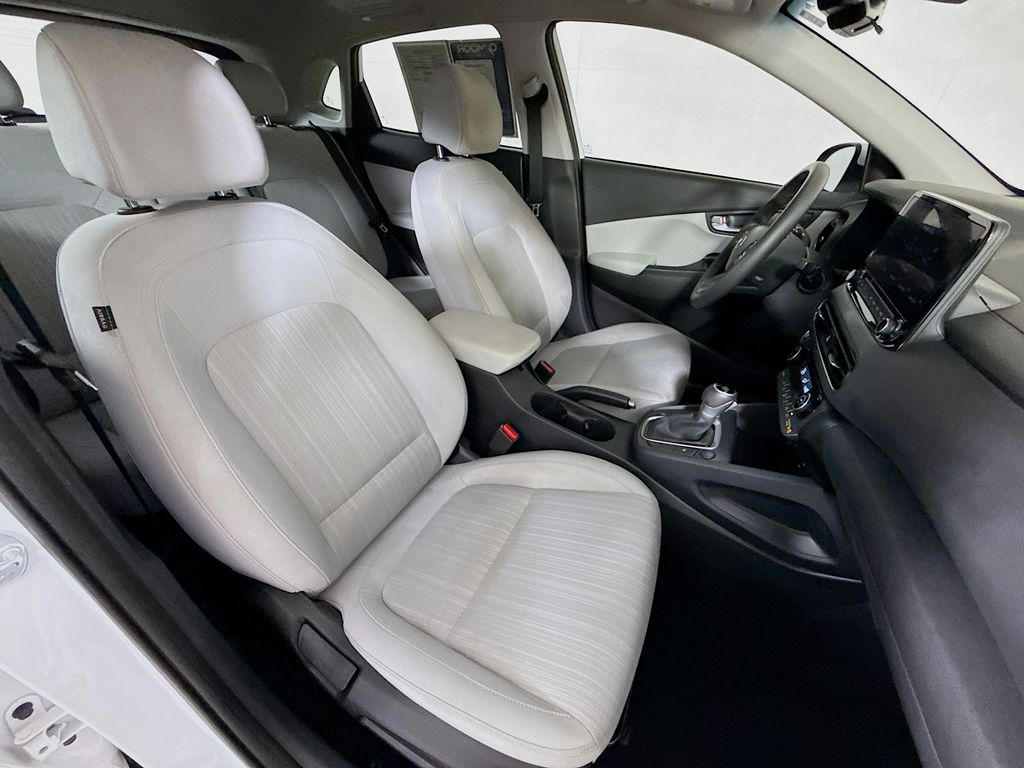 2023 Hyundai Kona SEL photo 30