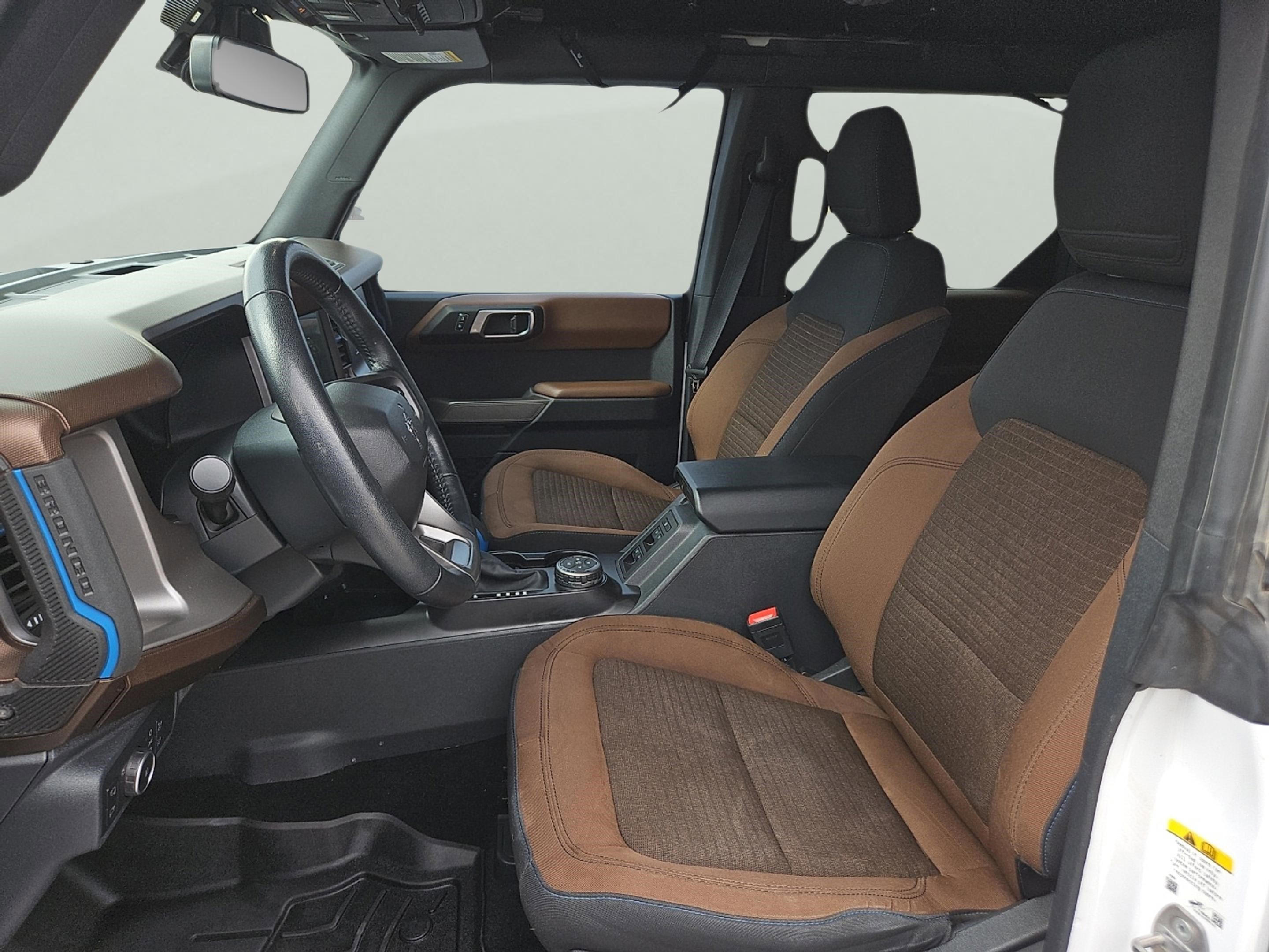2022 Ford Bronco Outer Banks photo 8