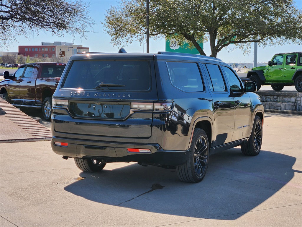 2024 Jeep Grand Wagoneer L II photo 4