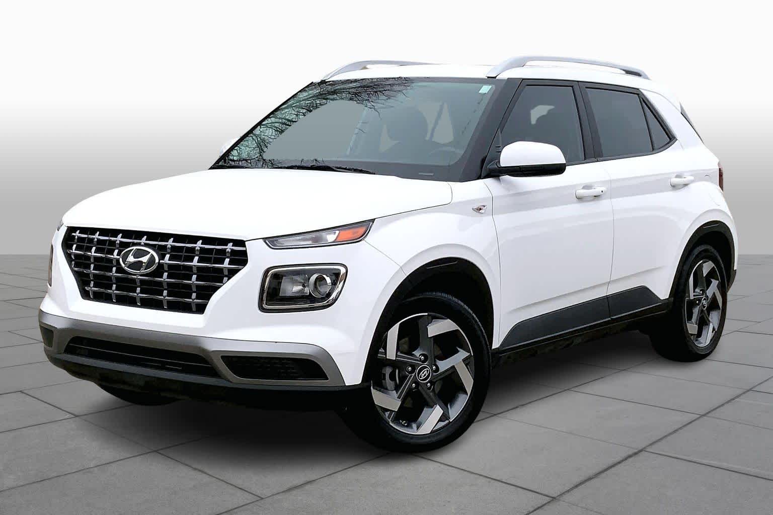 2024 Hyundai Venue SEL's photo