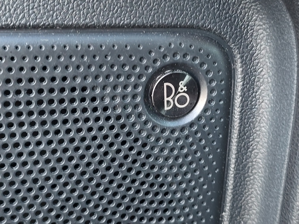 2021 Ford Escape Titanium photo 16