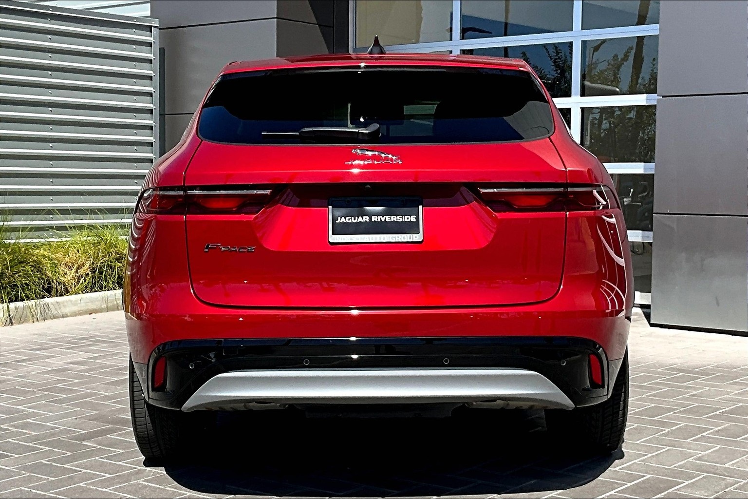2023 Jaguar F-PACE P250 photo 4