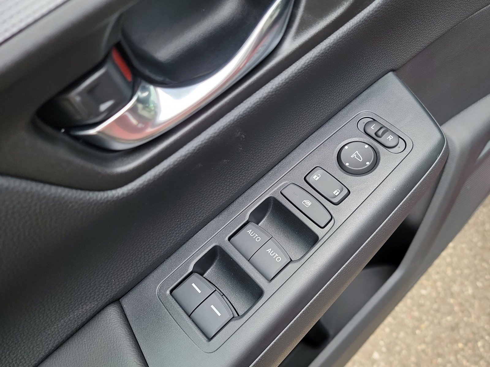 2026 Honda CR-V EX photo 5