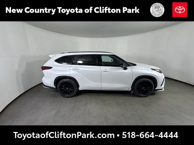 2023 Toyota Highlander Limited Platinum XLE XSE photo 2