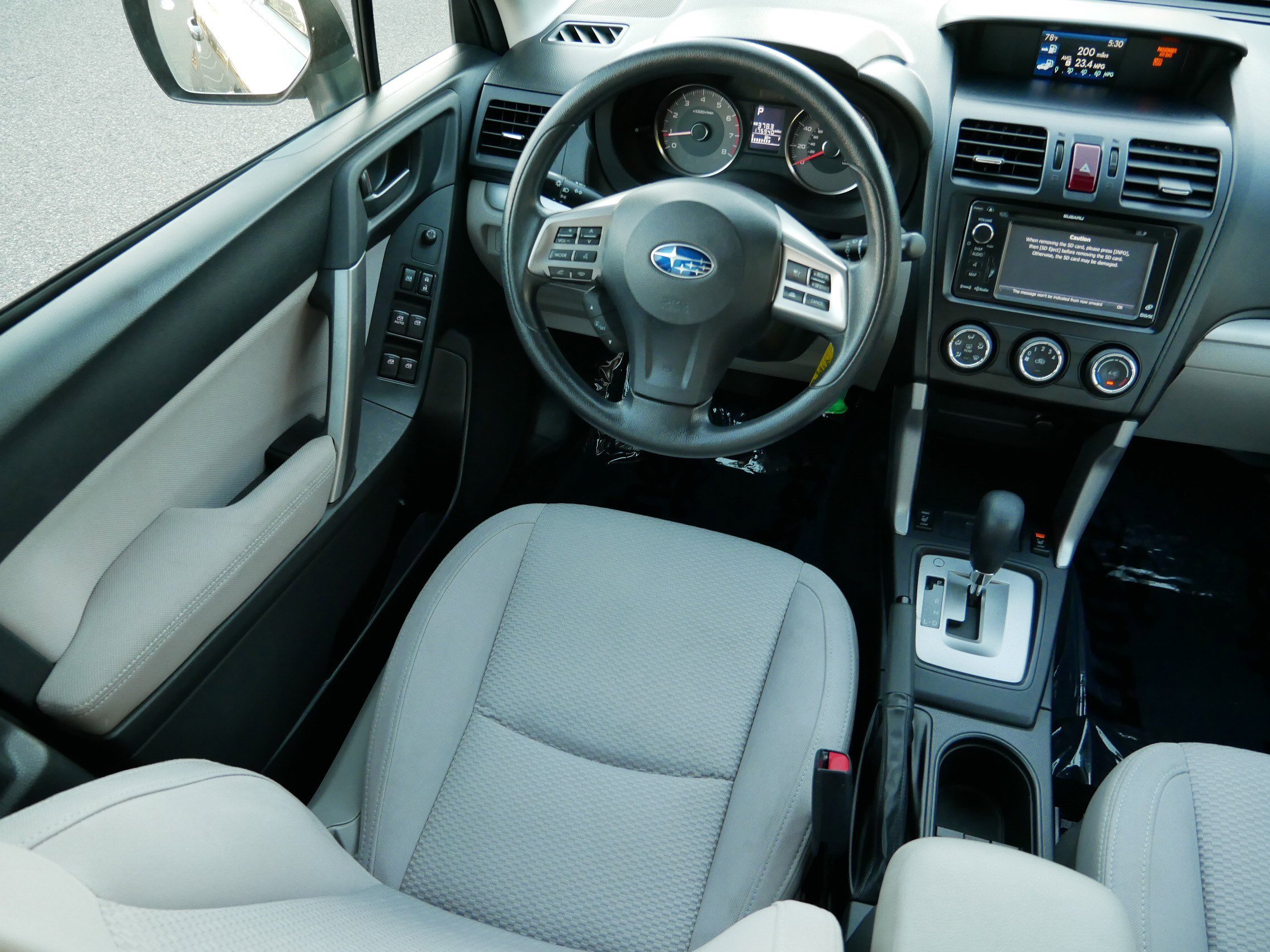 2015 Subaru Forester Premium photo 9