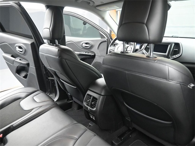 2021 Jeep Cherokee Altitude photo 15