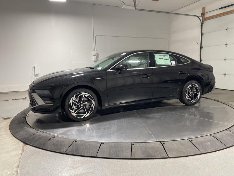 2026 Hyundai Sonata SEL Sport photo 4