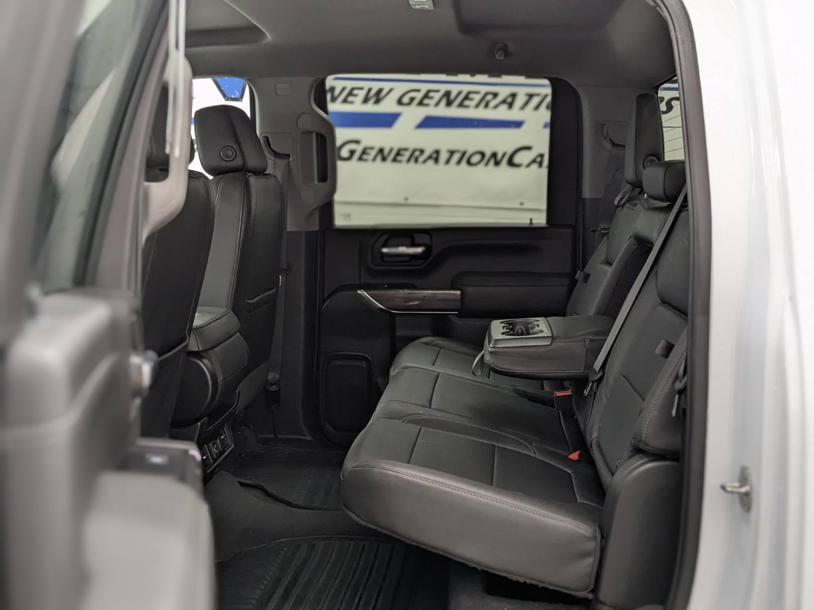2022 Chevrolet Silverado 2500HD LTZ photo 8