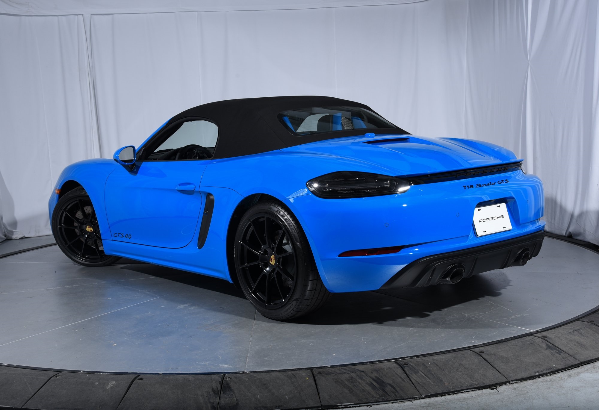 2025 Porsche Boxster GTS 4.0 photo 6
