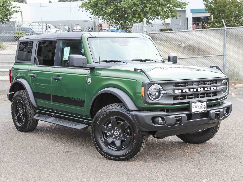 2025 Ford Bronco 4-Door Big Bend's photo